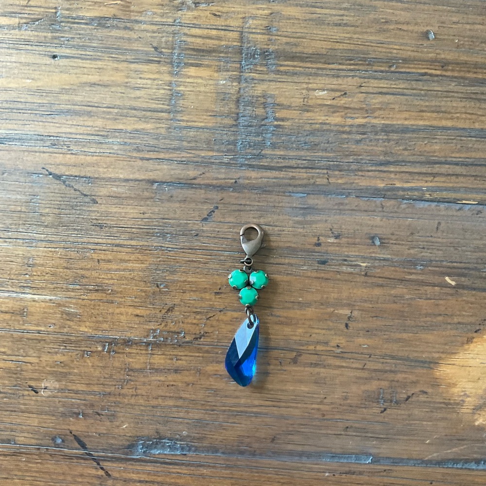 Sabika Pendant
